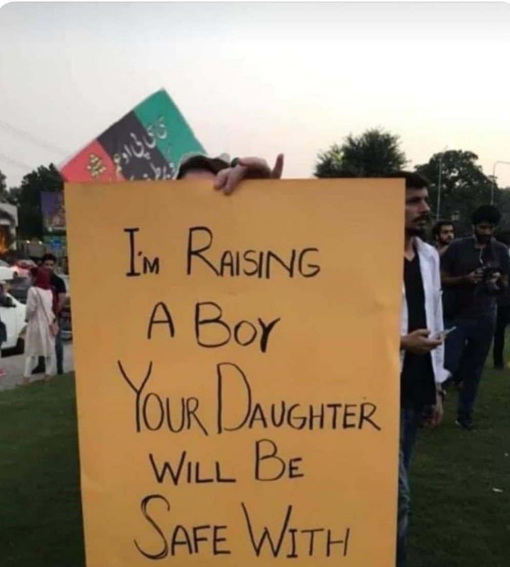 Best Slogans from Aurat March 2021 - Pictures Inside!