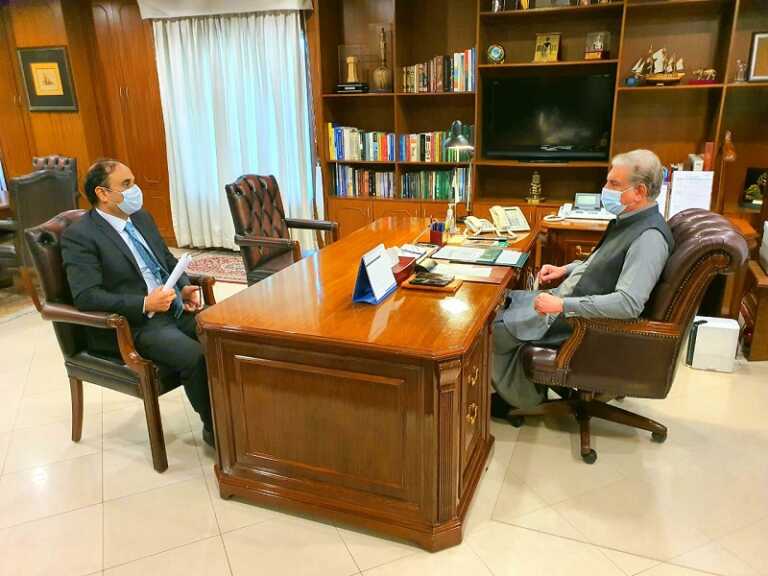 Pakistan Envoy to Bangladesh meets FM Qureshi