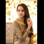 Nimra-Khan-Chic-Looks 5