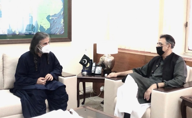 Federal govt fully committed for Balochistan’s development, Asad Umar assures Shahzain Bugti