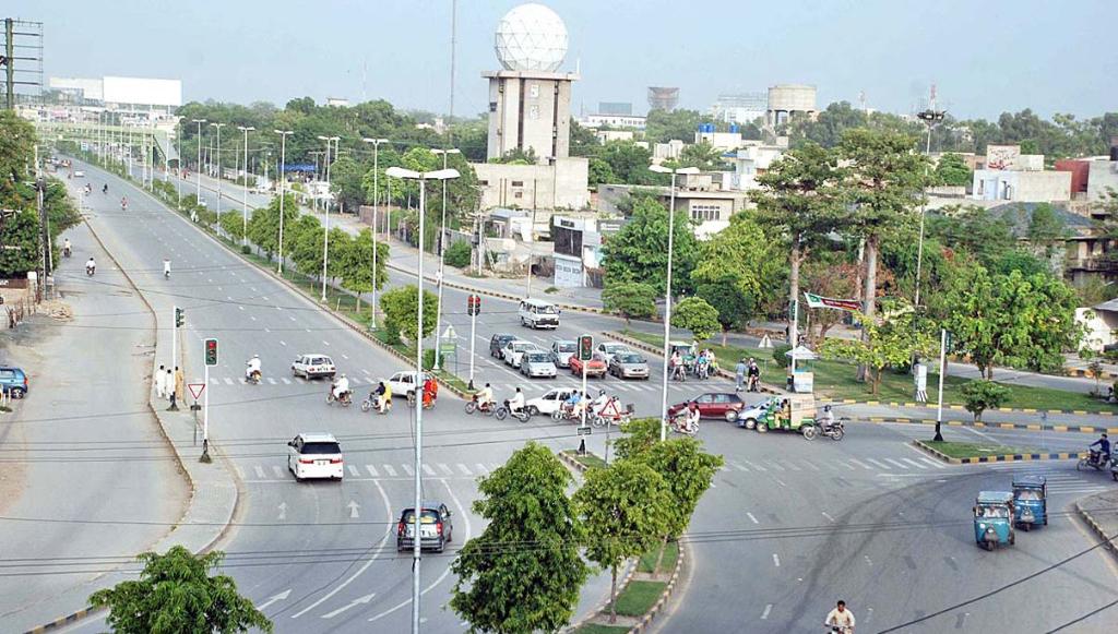 Famous roads in Lahore