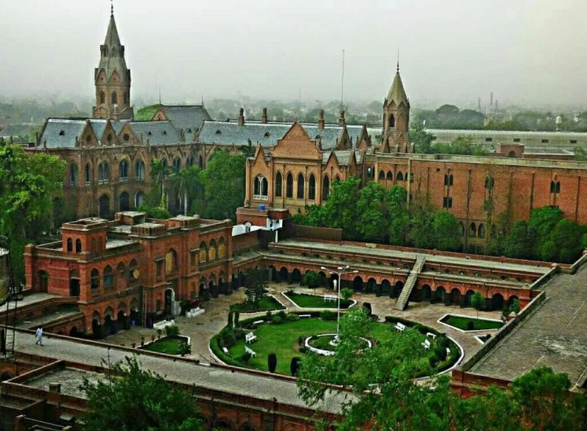Top 10 Pakistani universities