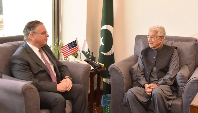 Khawaja Asif for further diversifying Pakistan-US defence relations