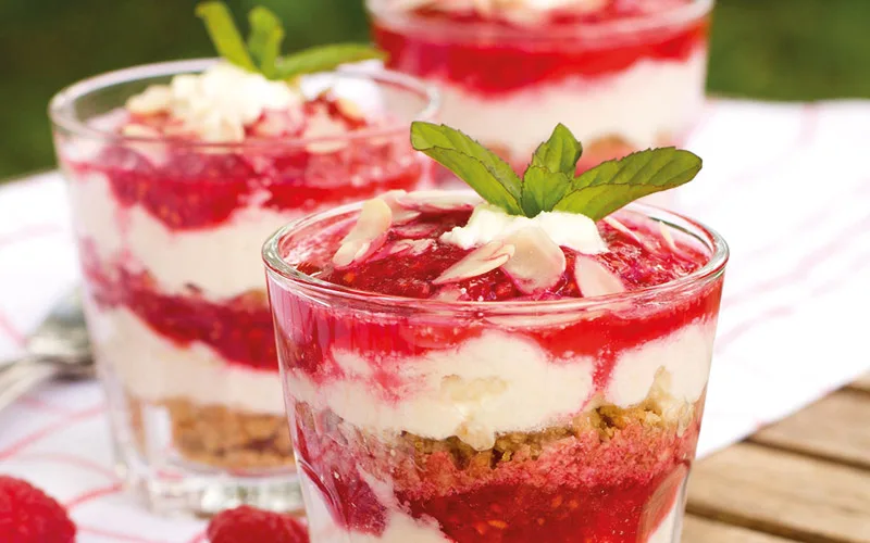 strawberry cream dessert delight