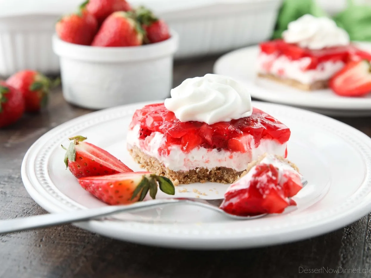 strawberry cream dessert delight