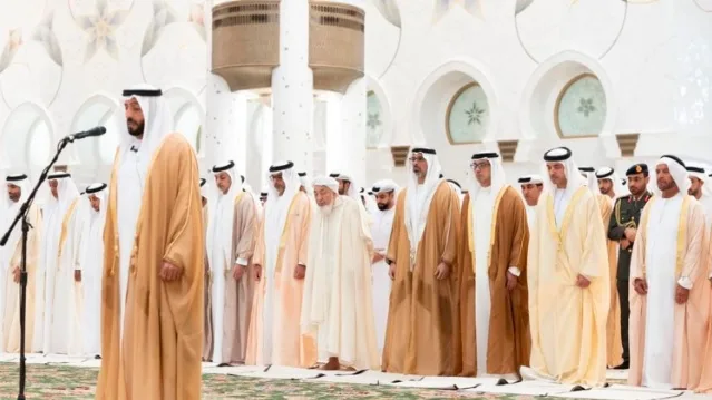 Where leaders of UAE Emirates offered Eid Ul Fitr Prayers?