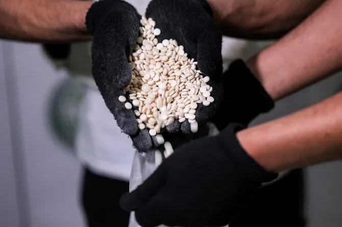 Saudi authorities thwart attempts to smuggle drugs