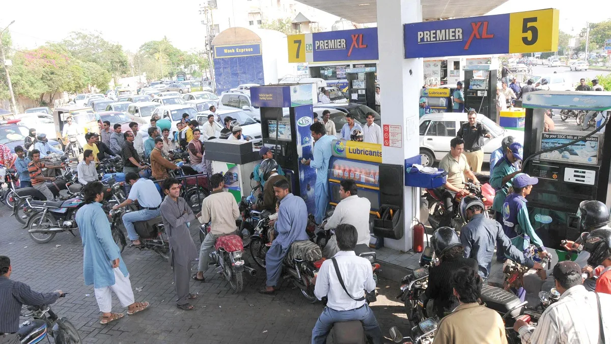 Petrol price in Pakistan increased by over Rs 123 in PDM government