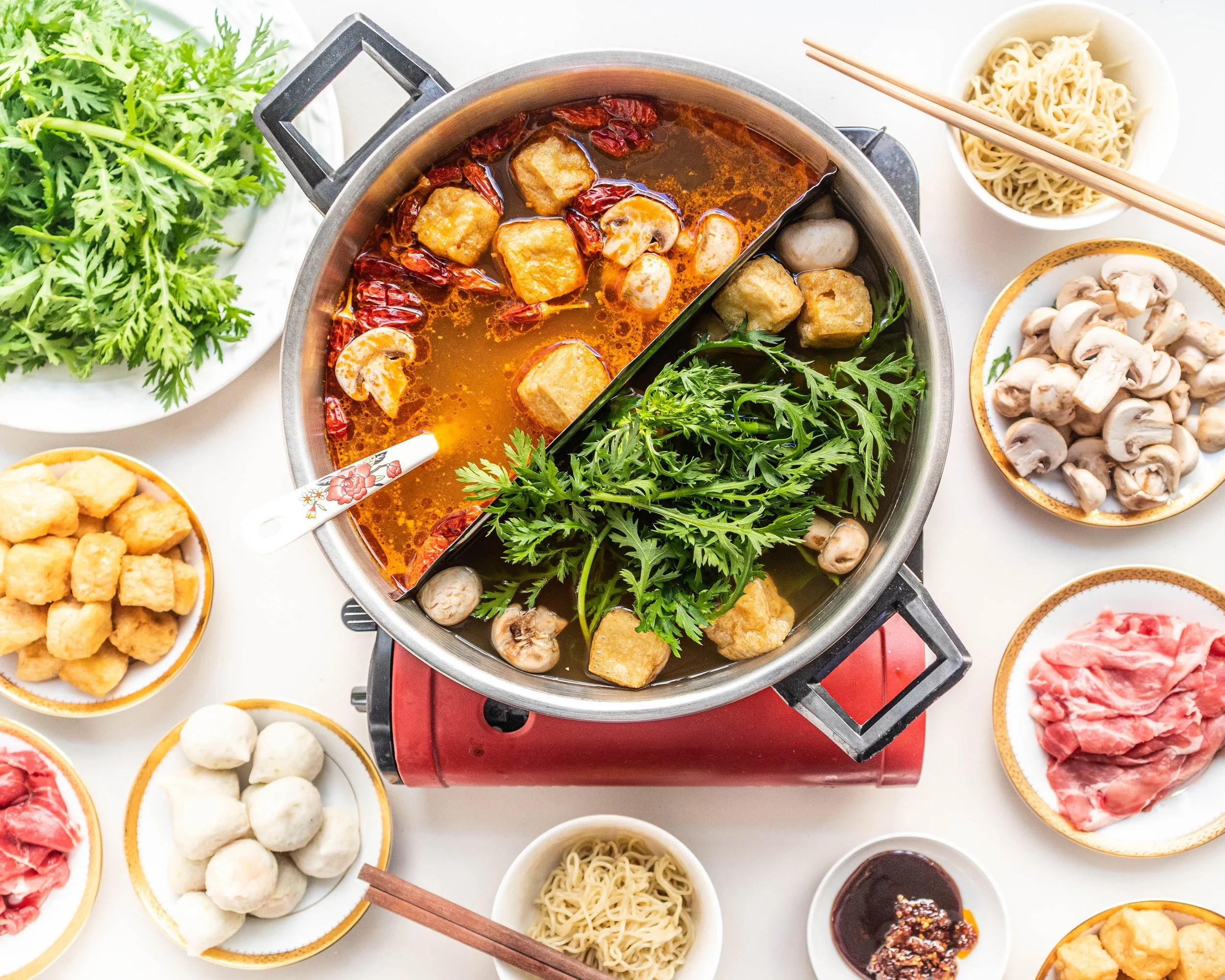 4 places to get hot pot in Lahore