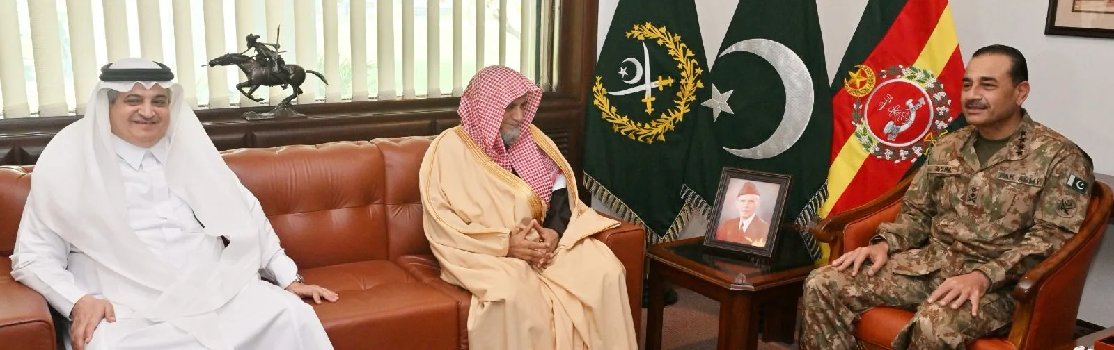 Imam-e-Kaaba Sheikh Saleh bin Humaid meets COAS