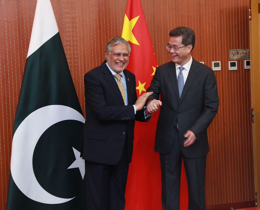 Ishaq Dar emphasizes Pakistan’s high priority to investments from China