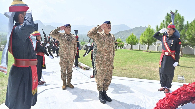 Pakisan army will continue to support KPK police & LEAs for anti-terror efforts in merged districts: COAS