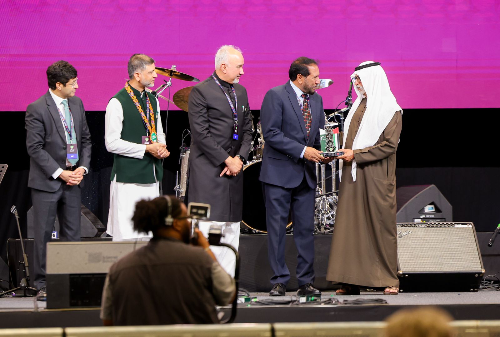 The longest-serving Pakistani journalist in the UAE Ashfaq Ahmad of Gulf New was also awarded.